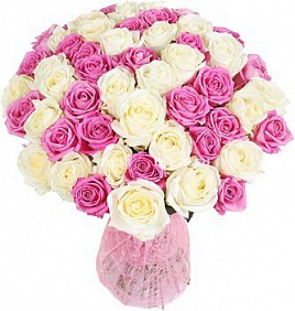50 белых и розовых роз 60 см