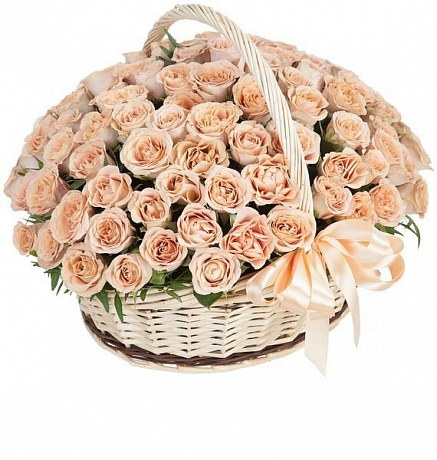 Розы капучино в большой корзине - Фото 1